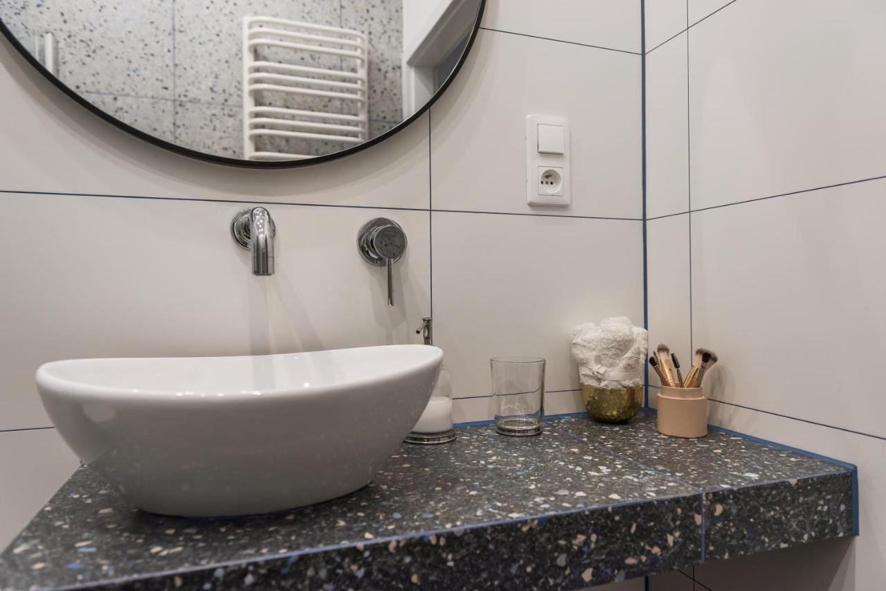 Luxury Spa Apartment Old Town Kraków Exteriör bild