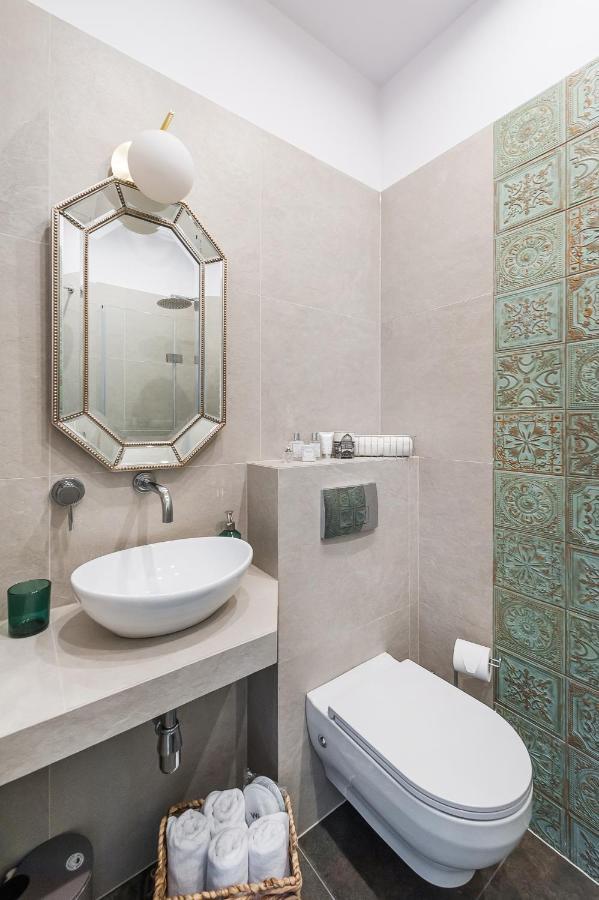 Luxury Spa Apartment Old Town Kraków Exteriör bild
